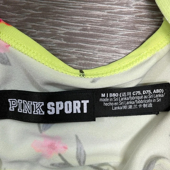 Victoria’s Secret PINK Sport Bundle of 2 Sport Bras Ultimate Lined & Unlined M - Picture 7 of 16